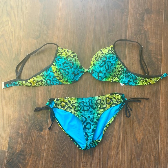 Leopard bikini - Picture 1 of 2